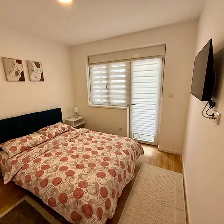 Luxe Apartment