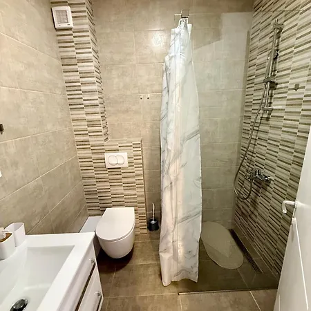 Luxe Apartment *